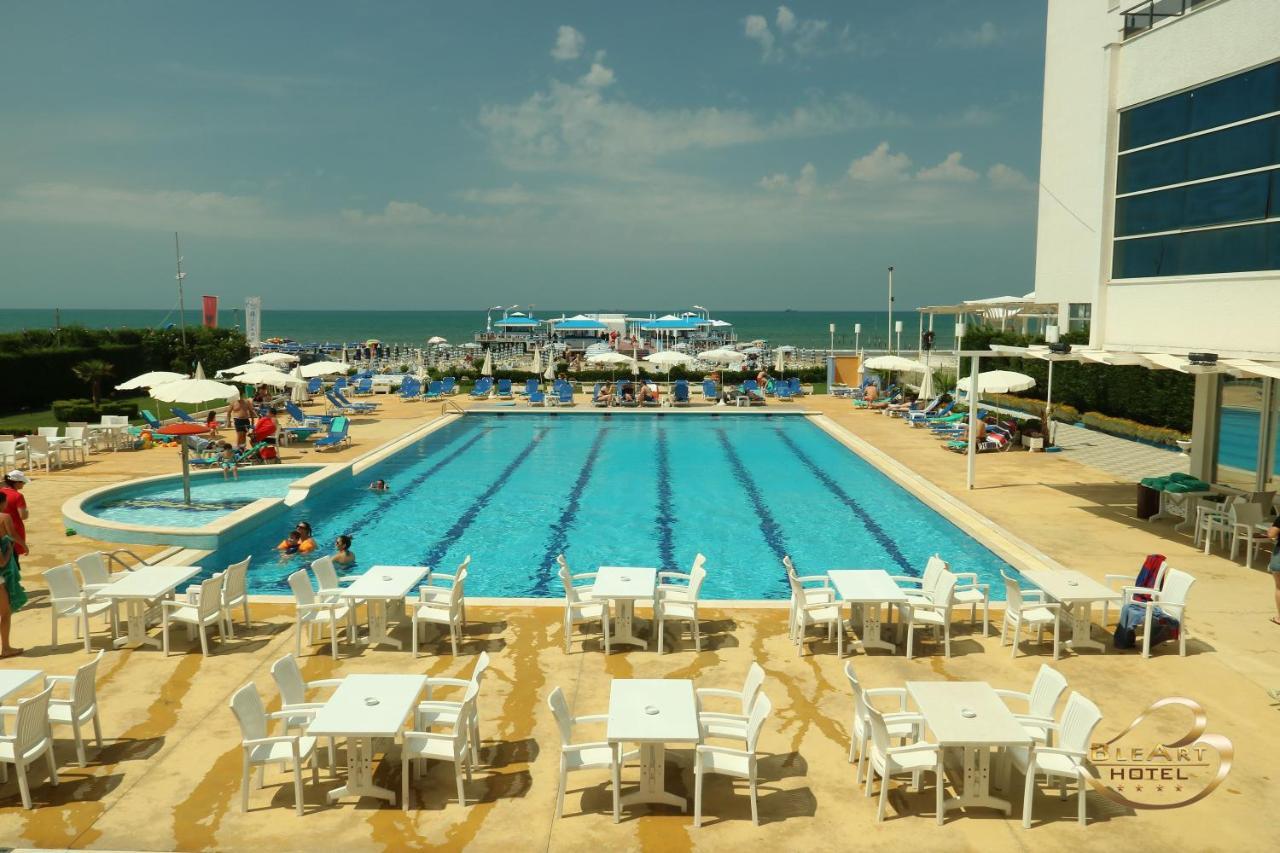 Hotel Bleart Škalngur Kültér fotó