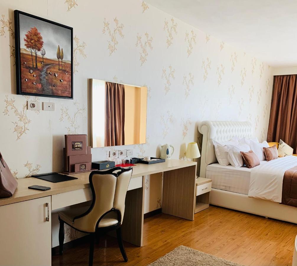 Hotel Bleart Škalngur Kültér fotó