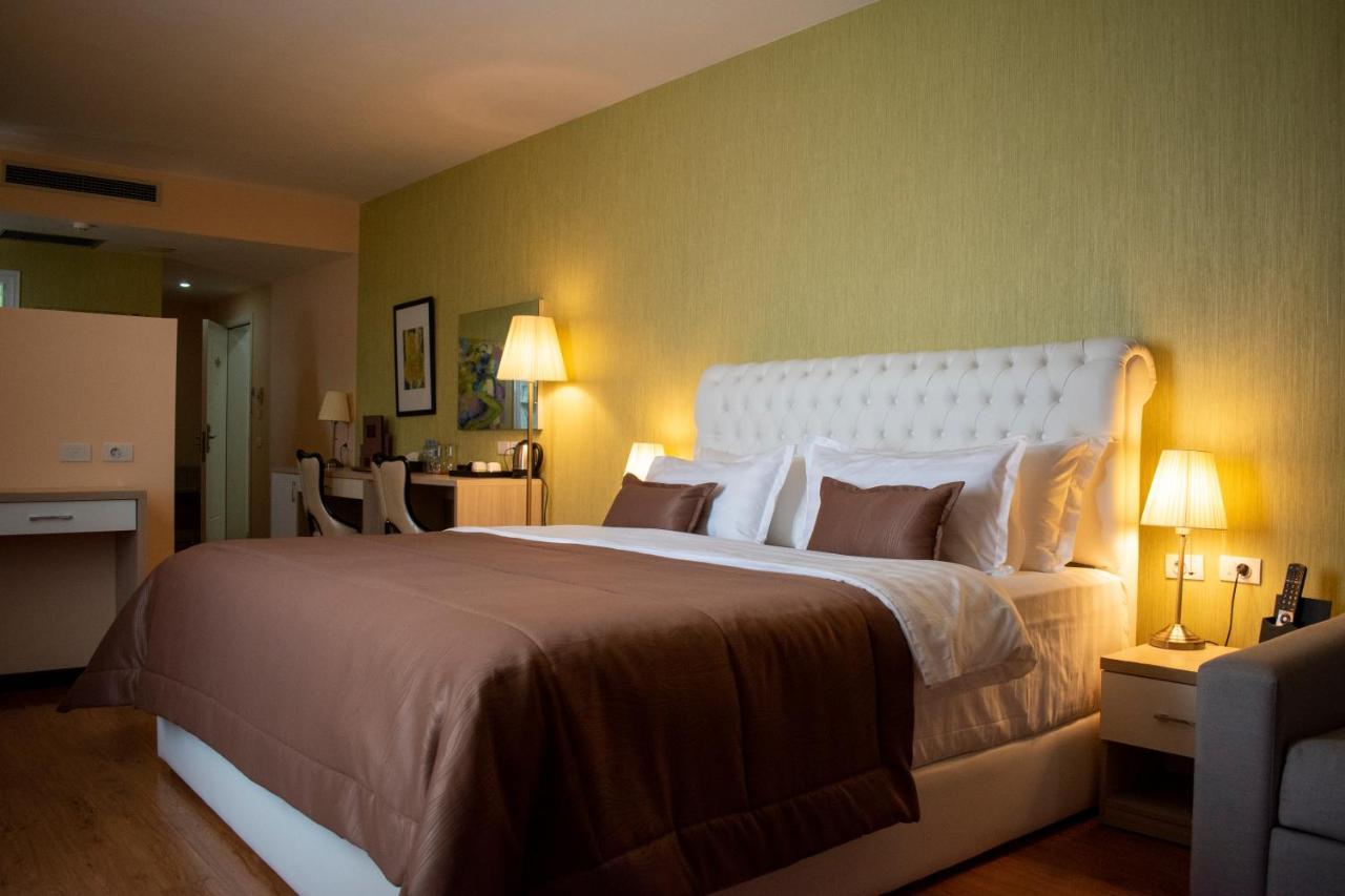 Hotel Bleart Škalngur Kültér fotó