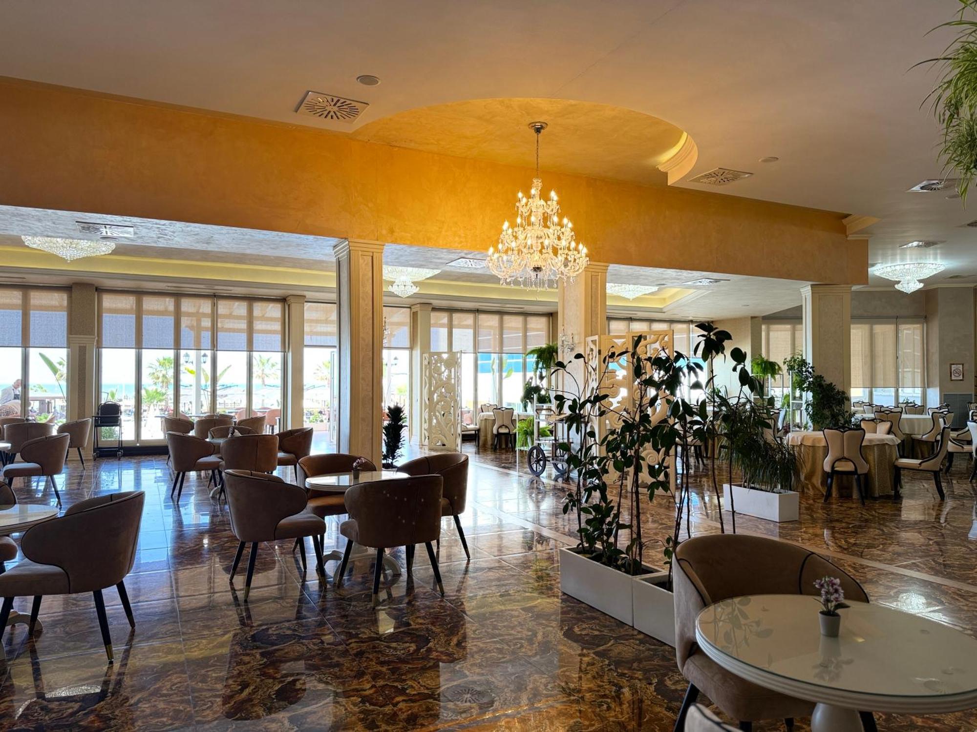 Hotel Bleart Škalngur Kültér fotó